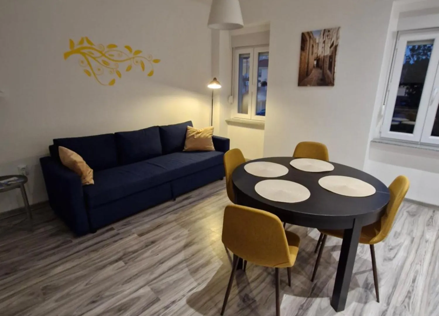 Yellow Apartment Pula Croatia