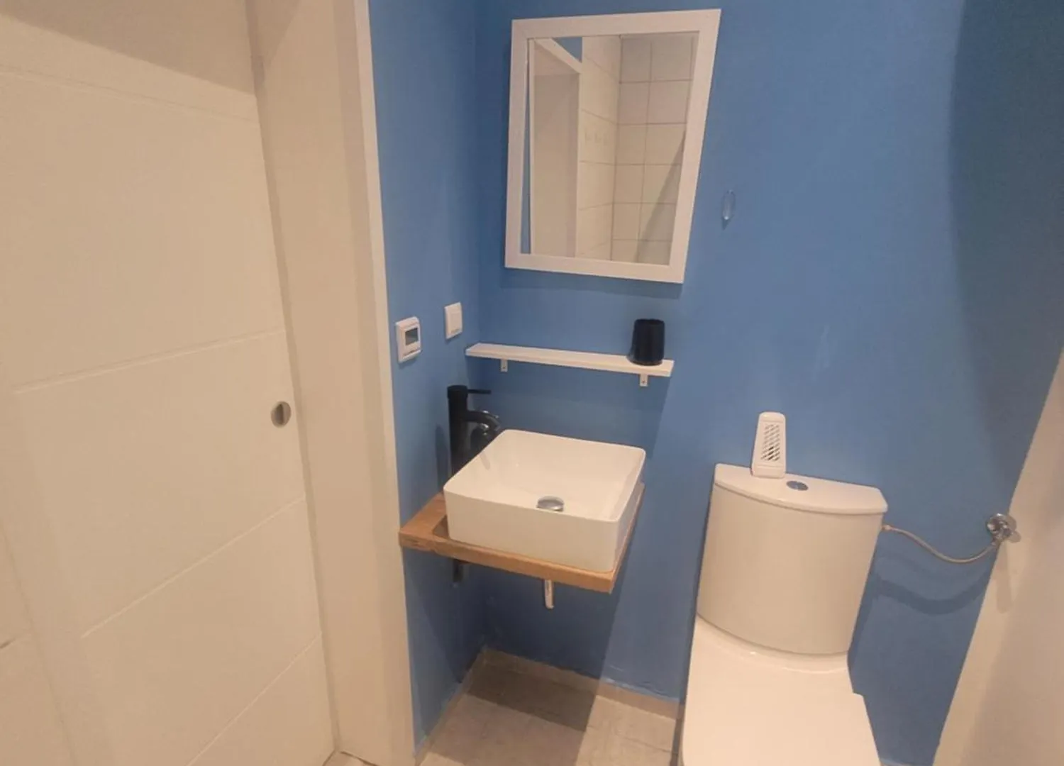 Yellow Apartment PUY